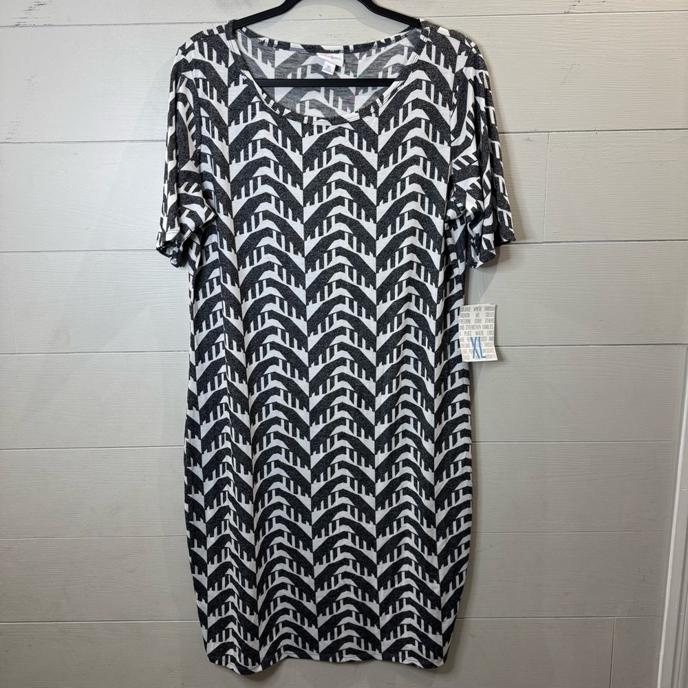 Lularoe | NWT Women's Julia Black and White Patterned Dress Size XL